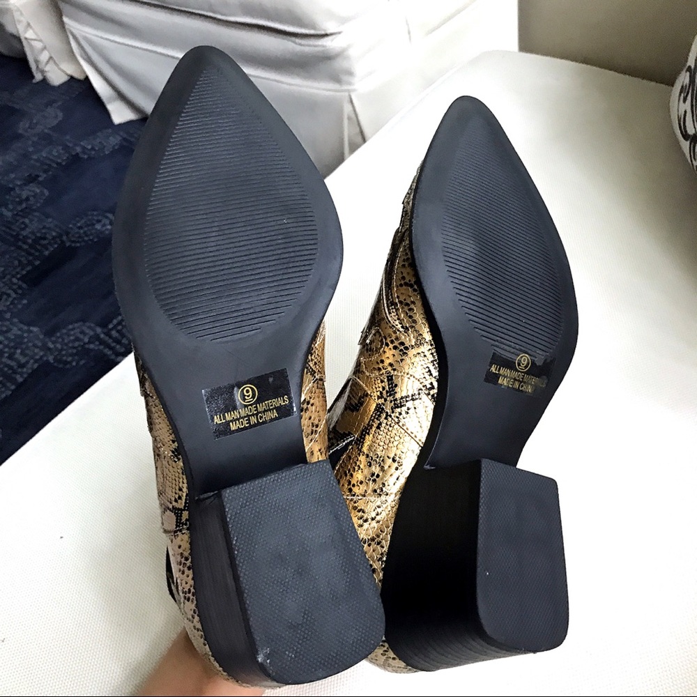 🆕GOLD BLACK CHUNKY HEEL POINTY SNAKESKIN BOOTIES! - Picture 5 of 9